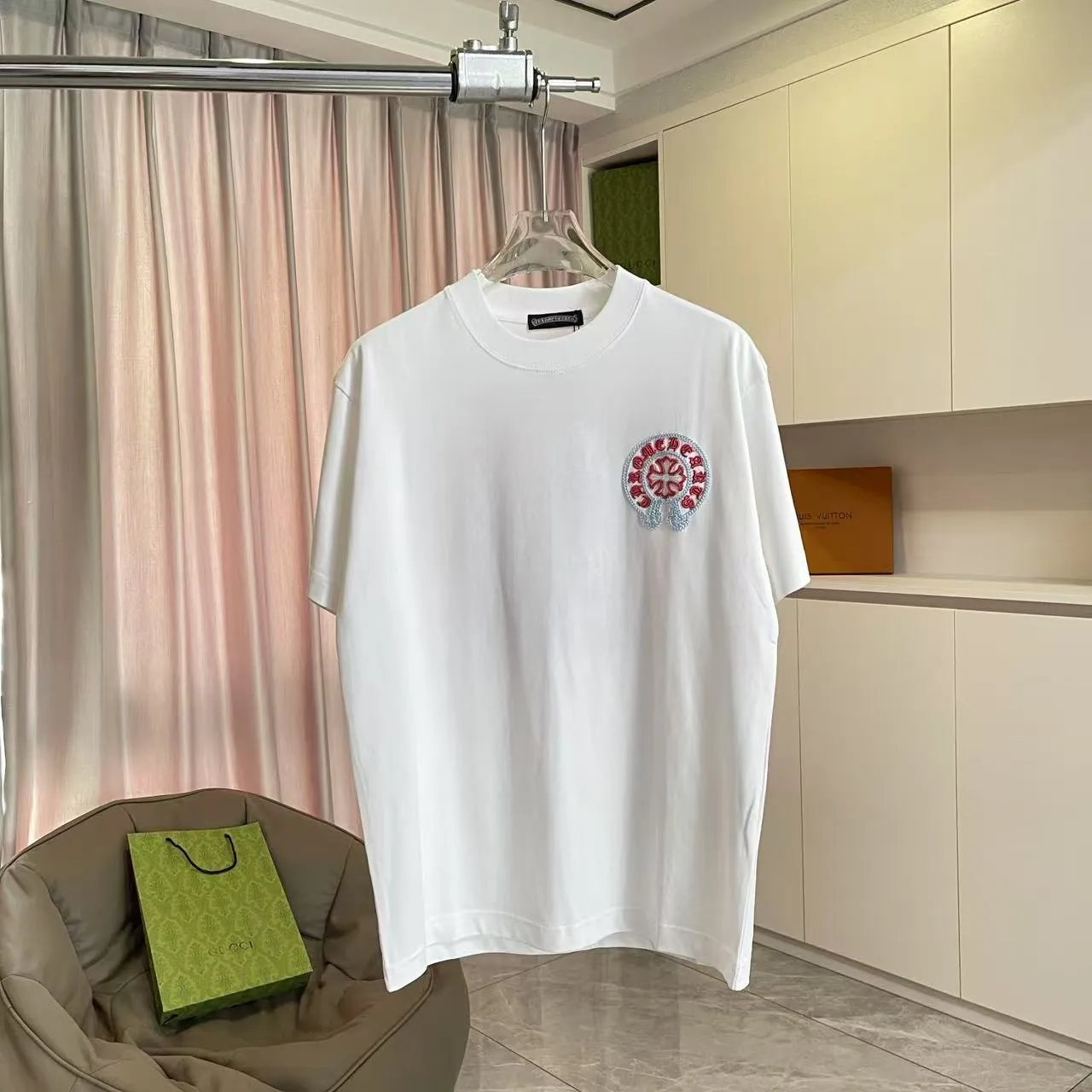 🅿️200 ch Cro* 2025 summer new style Sanskrit horseshoe cross cross vacuum embroidery short-sleeved t-shirt customized fabric 300g same style for men and women Size: S M L XL XXL Five codes Color: black white